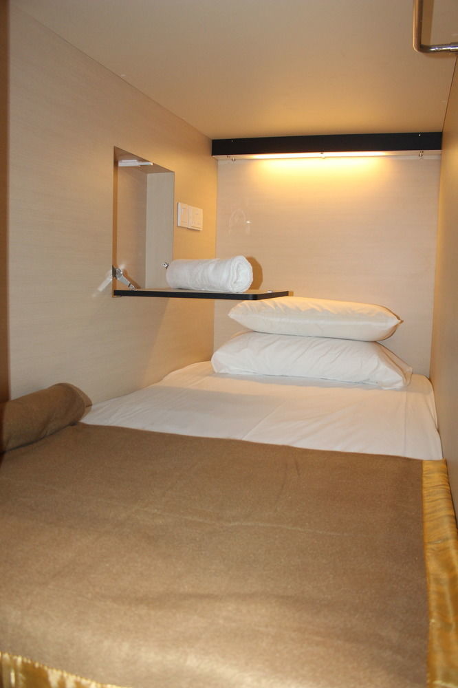 7 Wonders Boutique Capsule Hotel Сингапур Екстериор снимка